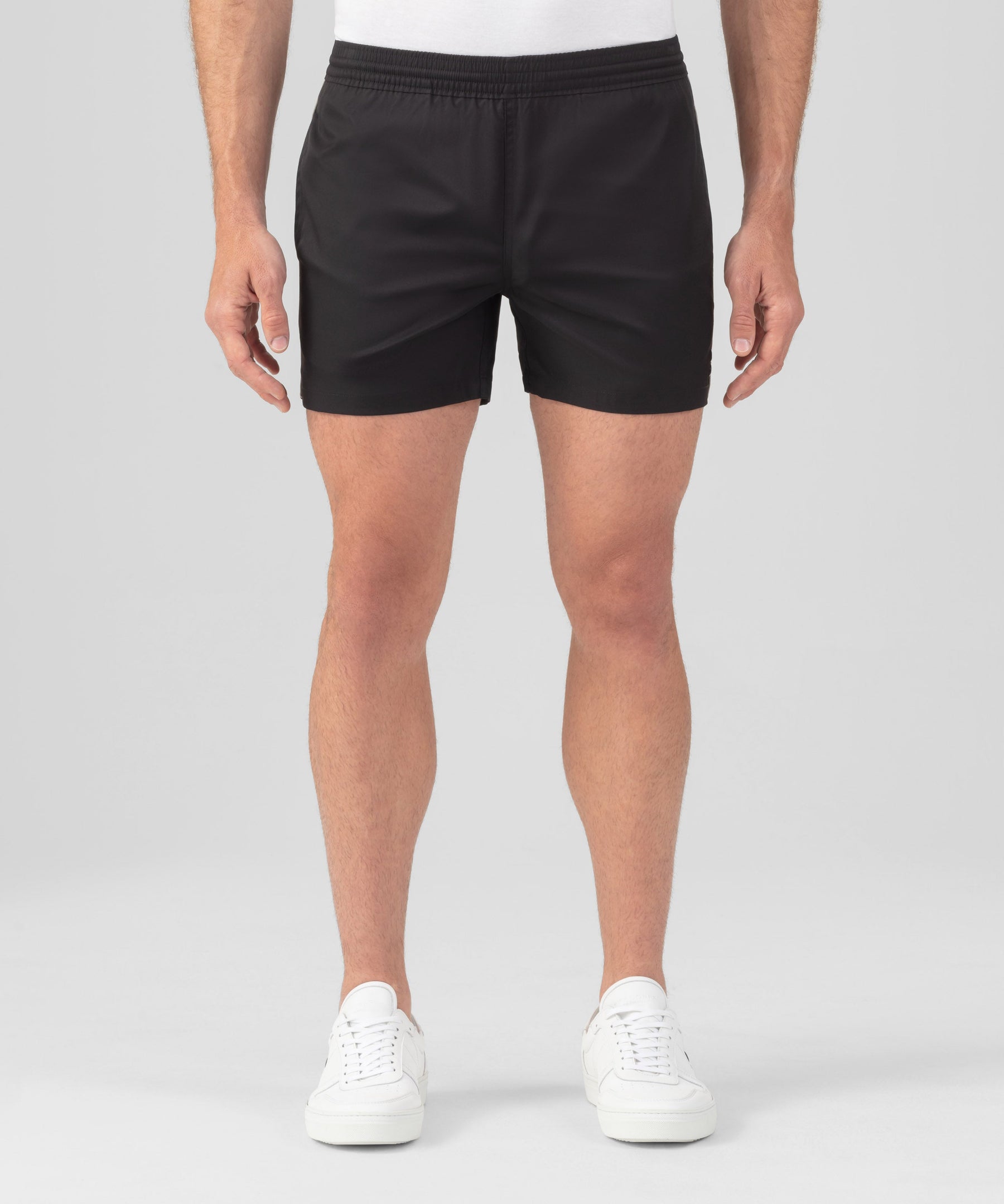 RD Exerciser Shorts w. Piping: Black