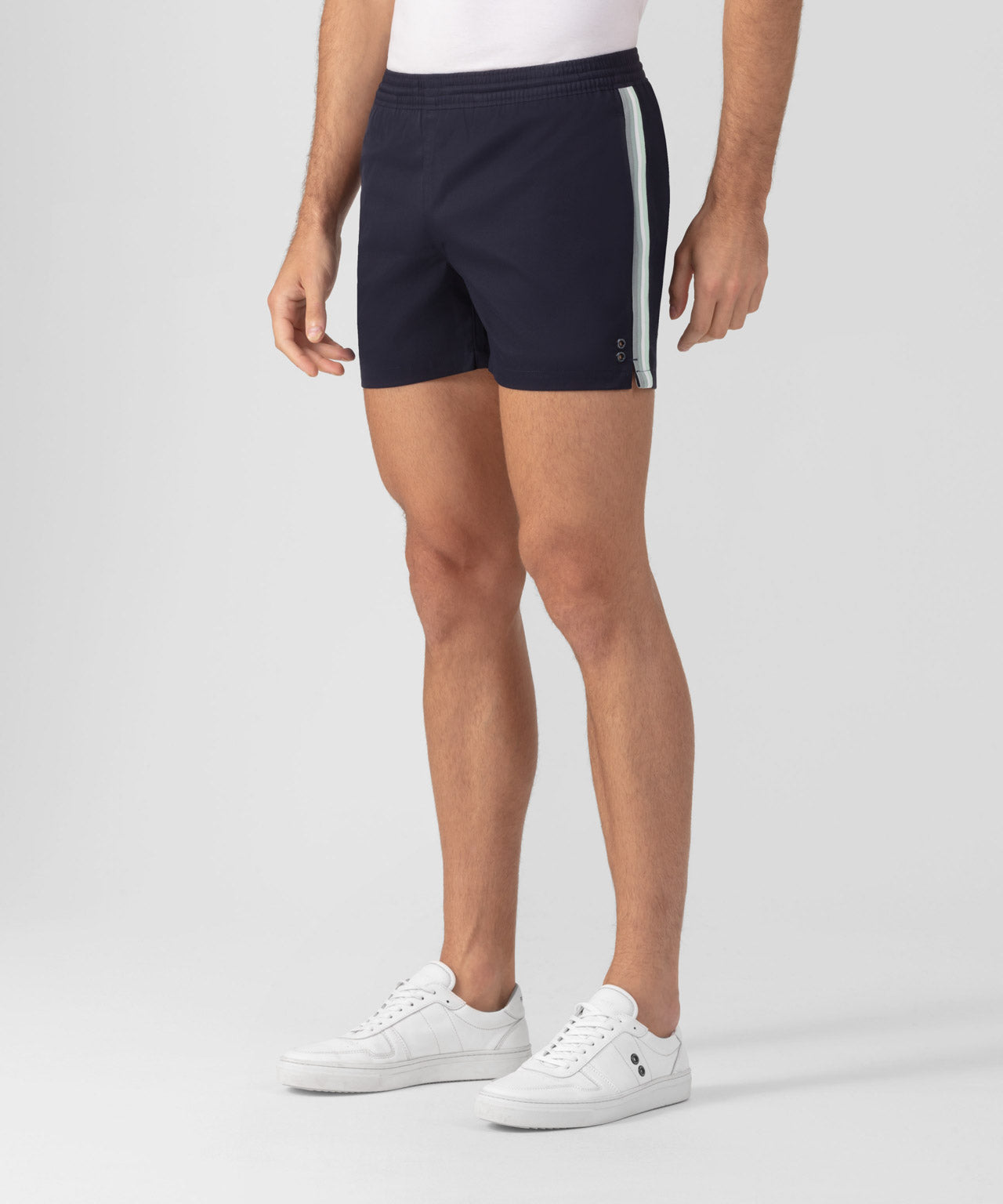 RD Exerciser Shorts w. Side Stripes: Navy