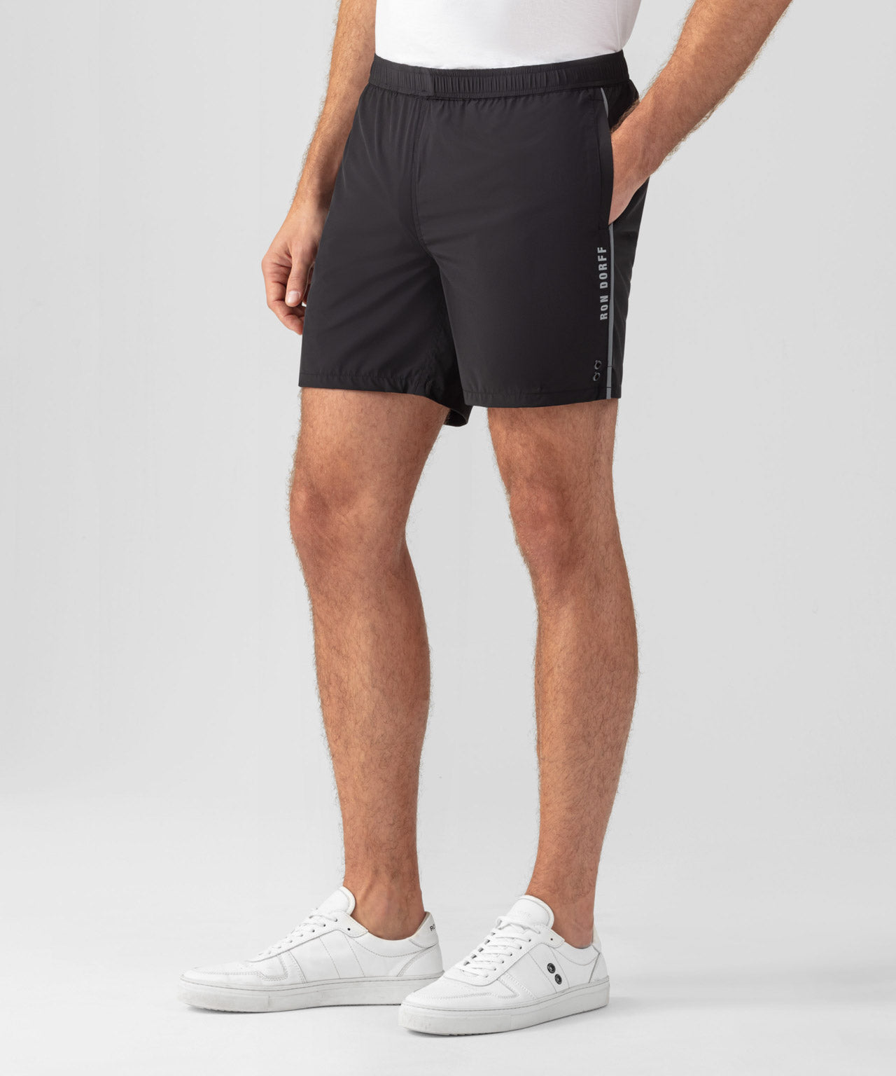 Gym Shorts w. Reflective Piping: Black