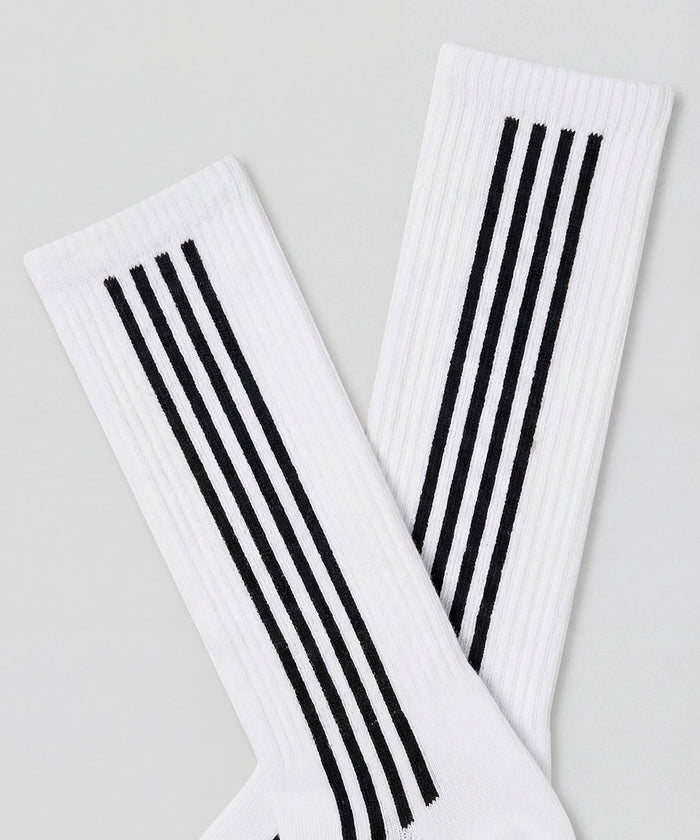 Sports Socks w. Vertical Lines: White