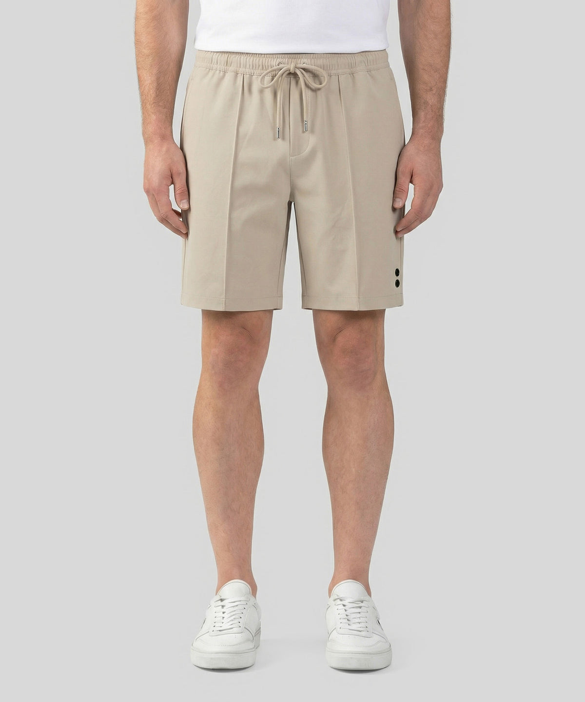 Light City Shorts: Beige