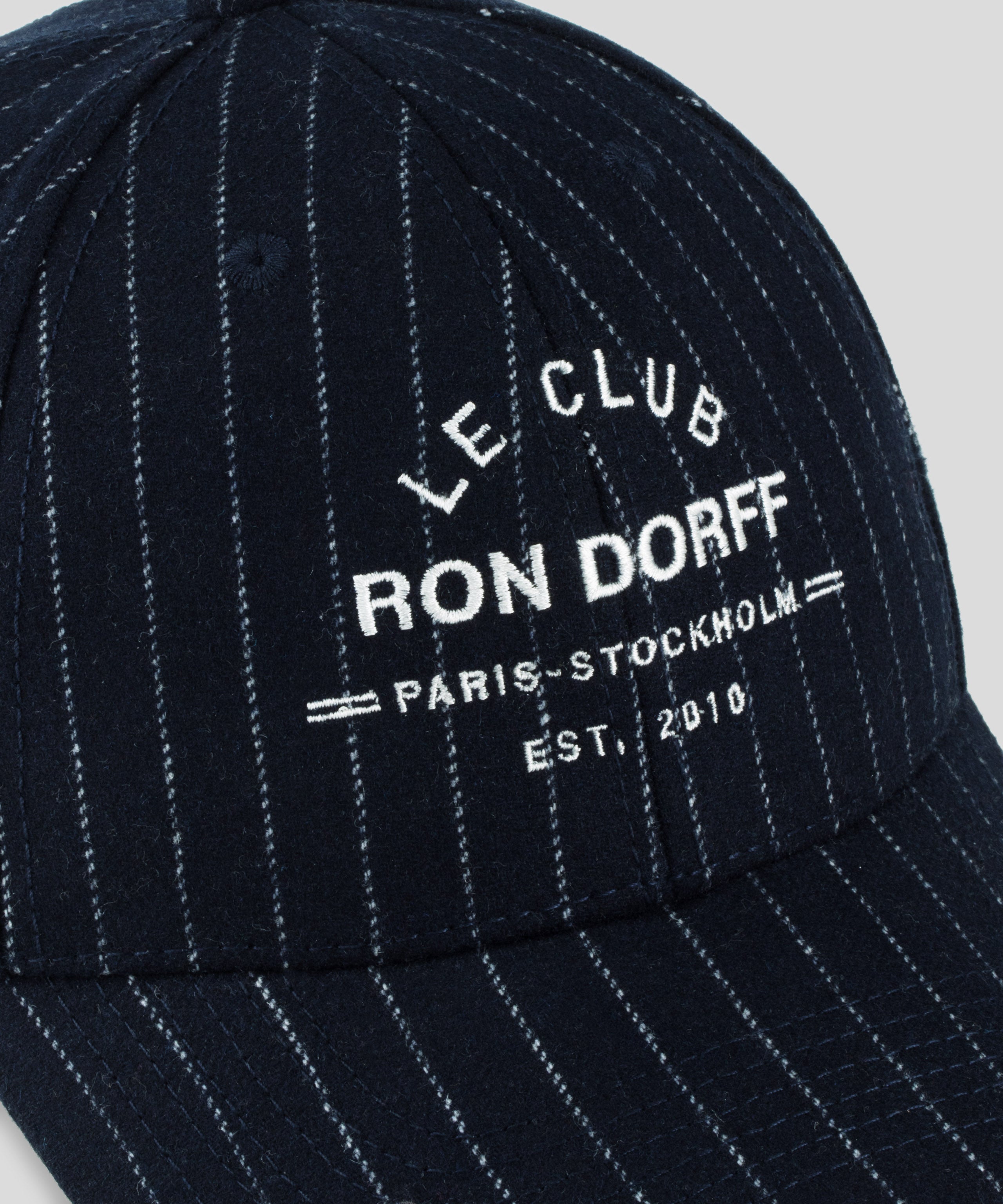 Wool Coach Cap w. Pins Stripes: Navy/White