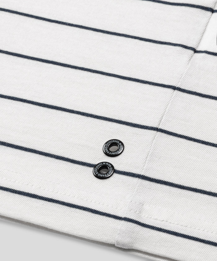 Organic Cotton T-Shirt w. Pin Stripes: Navy/White