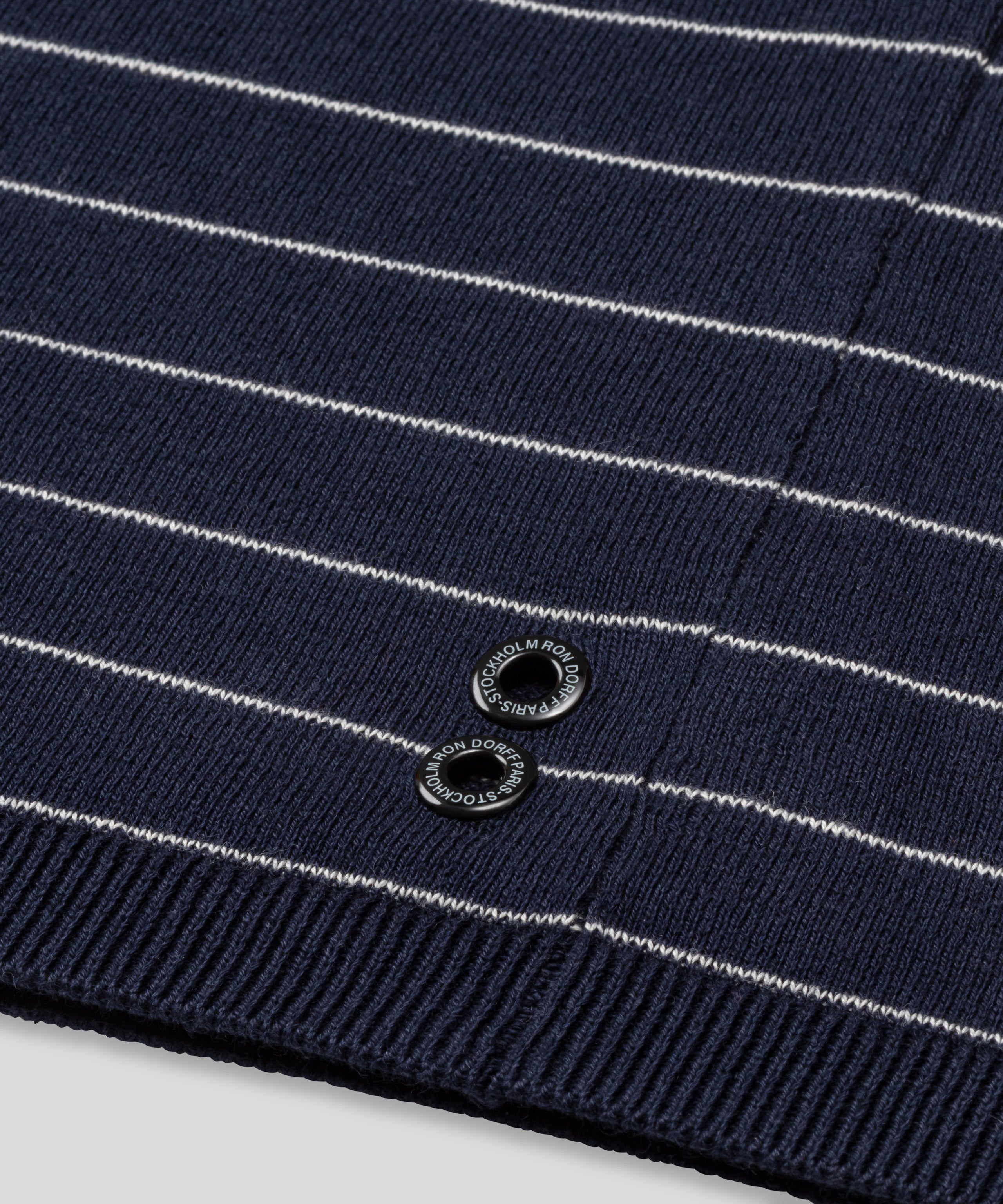 Knitted T-Shirt w. Pin Stripes: Navy/White
