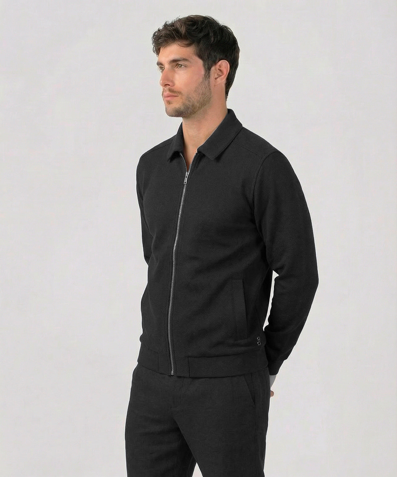 RD Tennis Jacket: Black