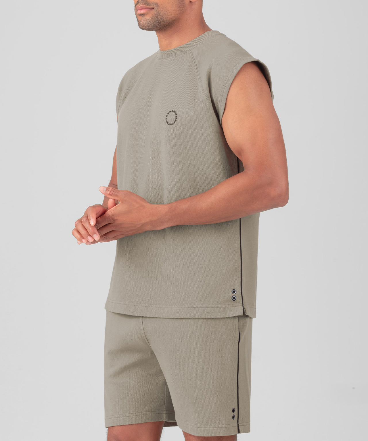 Cotton Piqué Sleeveless Sweatshirt w. Piping: Dusty Beige