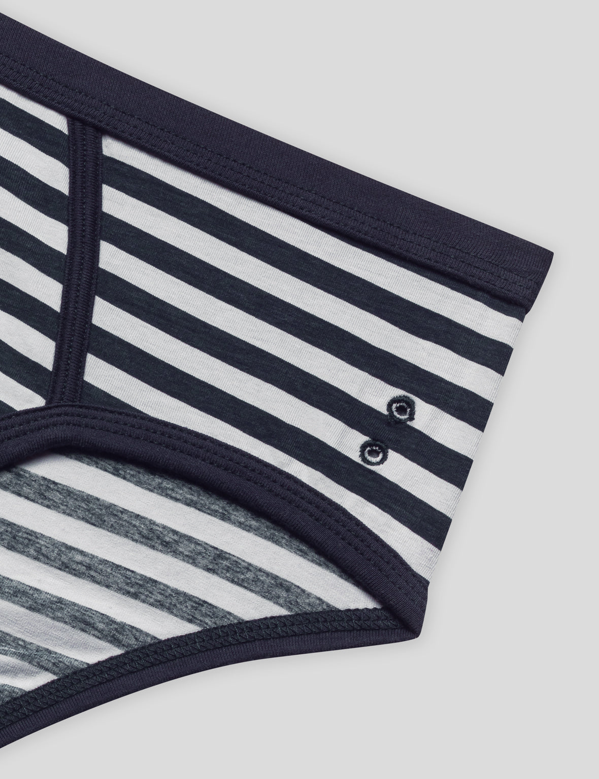 Y-Front Briefs: Navy/White